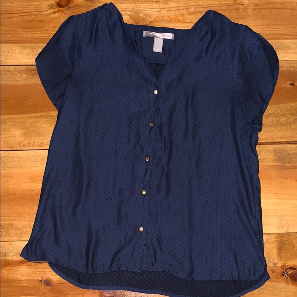Navy blue top